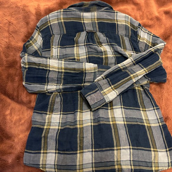 Tommy Bahama Button Down Shirt - Picture 2 of 3